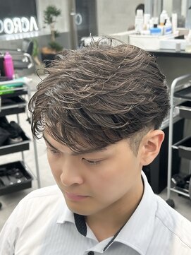 アクロ(ACRO) 広島メンズ/フェザーパーマ/毛流れ