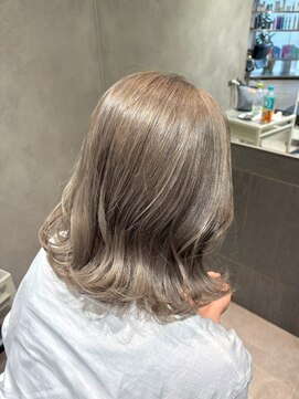 エターナリー(ETERNALLY) ミルクティーグレージュ