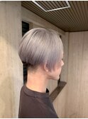 前下がりセンターパート/ホワイトシルバー