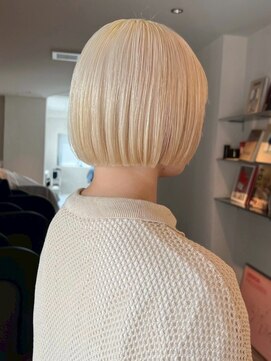 リリック(LYLICK) ホワイトブロンド