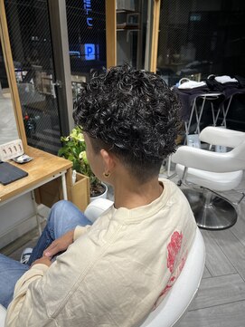 MEN’S HAIR/波巻ツイストスパイラル/フェザーパーマ