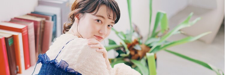 ロジェブルー(Rosier Bleu)のサロンヘッダー