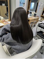 ファム 楽々園店(femme) お手入れ楽ちん♪ストレートヘア