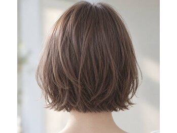 アチーブ(achieve)の写真/《丁寧なカウンセリングに定評有》骨格、髪質を見極めた似合わせカットで、あなたの魅力を引き出します。