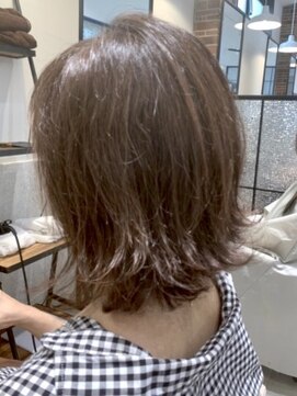 クアトログランシュ 水戸店(QUATRO×GranCieux) ミディアムベージュ×ラフカール