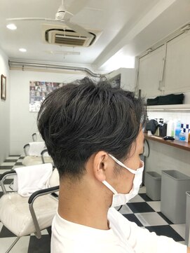 ヘッズ 本八幡店(HEADS) MEN'S HAIR  センターパート　ツイストスパイラル　コンマヘア