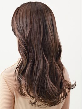 ルッカ ヘアーアンドスパ(lucca hair&spa)の写真/話題の《ULTISTカラー》導入サロン！透明感のあるグレイッシュな仕上がりと艶のある質感で美しく白髪カバー