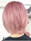 ペールピンク[新宿駅/斜めバング/グレージュカラー]