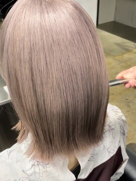 エモシオン(E MOTION) ピンクグレージュ、なのだよ。