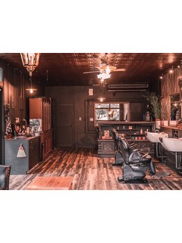 古き良きバーバーカルチャーをリスペクトし、こだわりある空間をご提供致します。