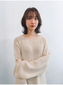 明るめベージュくびれミディアムレイヤー/イメチェン/外ハネボブ