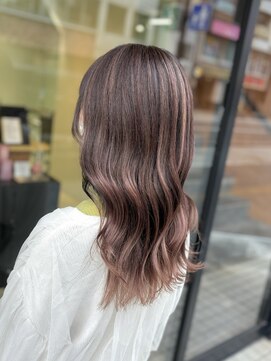 エスト 小倉(est) 春のイメチェンに☆ピンクベージュ/ハイライト/ロング/髪質改善