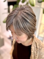 ステア ケース(stair case)&nbsp;【白髪60％以上の方向け】脱白髪染めローライト