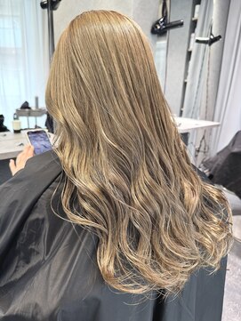 リラス 博多(rilas) くすみベージュカラー　ダブルカラー　ミルクティーベージュ