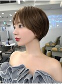 斜めバング、小顔ショート、前髪パーマ
