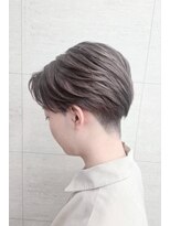 ノミネーション(Nomination)&nbsp;刈り上げメンズセンターパート×シルバーアッシュ