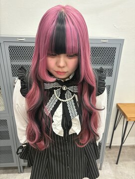 ピンク/ブリーチでぬけるオフブラック