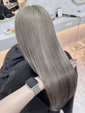 ミルクティーグレージュ