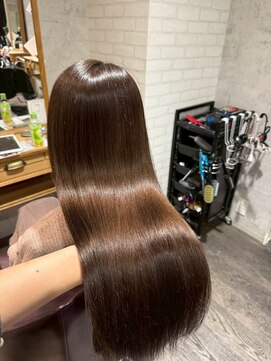 アフィナー(Afinar) 【横浜駅/横浜西口】モカブラウン