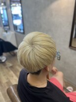 ウタリ(utari)&nbsp;白髪活かし若見えハイトン【難波 桜川/ケアブリーチ】