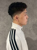 キャパ セントラル 天神 大名店(CAPA central) 刈り上げ アップバング ビジネスヘア 黒髪 フェード 20代 10代