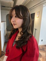 ラナ(LANA)&nbsp;明るめベージュとレイヤースタイル