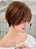 元町レイヤーカット韓国ダブルカラー顔周り前髪カットボブ