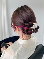 アヴソリューク(Absoluk)&nbsp;【結婚式お呼ばれヘアセット】ゆるふわシニヨン