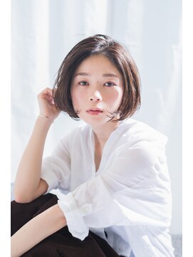 ヴァンクシー バイ ルナ(VANKCY by Luna) 暗くても透け感あるアッシュ イルミナカラー ボブ 向ケ丘遊園 楽