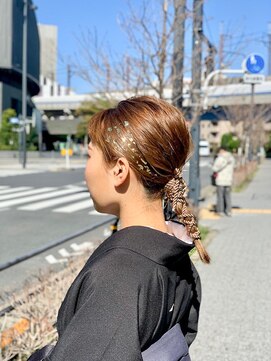 ブラウ ネイル パーティー(Blau Nail Party) ゴールド　ロープ　ポニー