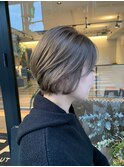 ショートボブ