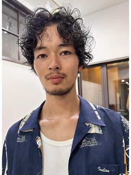 ナループロアオハナ(Nalu pu loa ohana) メンズパーマ/くせ毛パーマ/くせ毛カット/センターパート