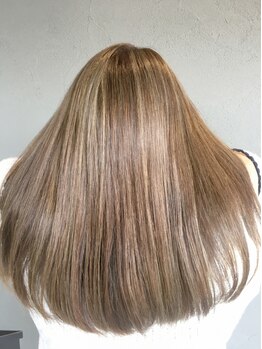 イートンクロップ オオツキ(Eton Crop Otsuki)の写真/赤みを抑えながら透け感を叶える『イルミナカラー』☆トレンドを取り入れた提案でワンランク上の仕上がりに