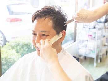 トコトコボーイ(TOCOTOCOBOY)の写真/髪の悩みを解決！メンズカットが得意なベテランスタイリストが、あなたの素材を魅力に変える☆