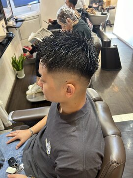 ヘアリゾート リビラ(Hair Resort Revilla) フェードショート