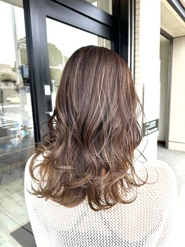 アン(Un) バレイヤージュ