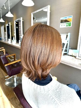 ヘアーメイクロージー 八軒店 (HAIR MAKE ROSY) ミディアムストレート外ハネボブ大人ショート切っぱなしボブ