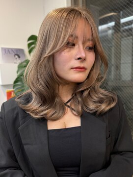 サンクプロジェクト(cinq PROJECT) ダメージレスなブリーチカラーで作るミルクティーベージュカラー