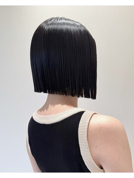 ホロ 渋谷(hollo) 切りっぱなし_タッセルボブ＿レイヤーボブ＿縮毛矯正