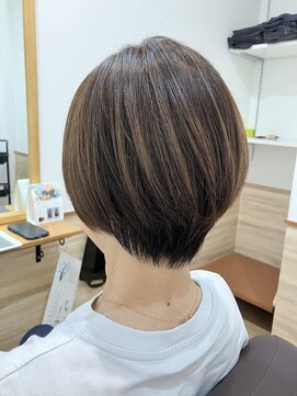 ナチュラルショートボブ