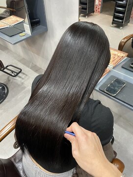 レド(LeDo) グレージュ【四日市/髪質改善ブリーチ/ボブ】