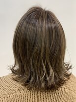 アズール 草加(azule)&nbsp;ナチュラルハイライト　白髪ぼかし　ベージュ