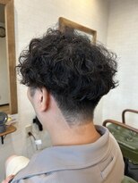 フィカ(Fika)&nbsp;メンズ　パーマ　刈り上げ　ショート