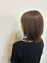 ヴィアーレ(VIALE)&nbsp;透明感たっぷりのグレージュカラー