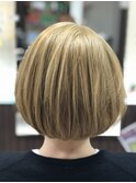 ベージュブロンド