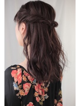 ヘアーアンドメイク アズール 志木店(Hair&Make Azur) 【Azur志木店】大人可愛い編み込みハーフアップ