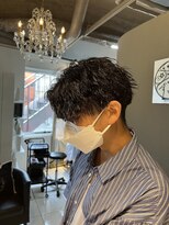 アイズ 海老名(AIZU)&nbsp;ツイストスパイラルパーマ波巻きスパイラルパーマメンズマッシュ