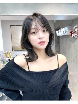 ヴェイン 渋谷(vain) くびれミディ/レイヤーカット/ミディアム/インナーカラー/渋谷