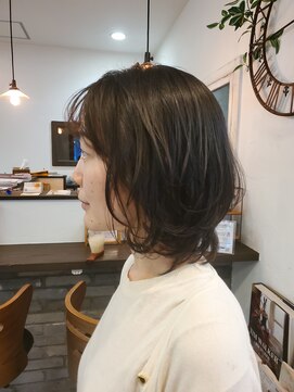 コモレビ(ko.mo.re.bi) 似合わせカット