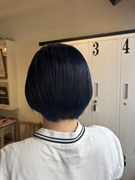 エイト新宿店(EIGHT shinjuku) ネイビーブルー